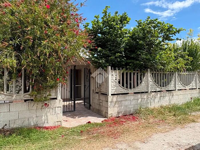 Casa quadrilocale in affitto in Via Marina di Bruni I, Botricello