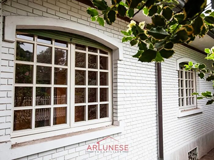 Casa con 5 locali in vendita in Via Cilea, Casorezzo