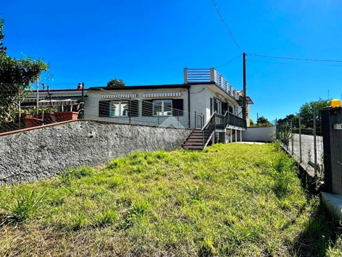 Appartamento quadrilocale in vendita in Via Faentina, Panicaglia, Borgo San Lorenzo