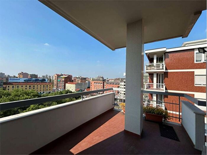 Appartamento quadrilocale in affitto in Ghisolfa Mac Mahon, Milano