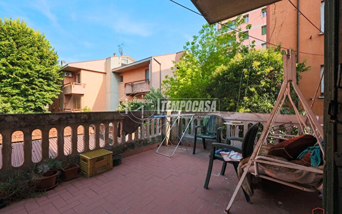 Appartamento con 6 locali in vendita in Bologna