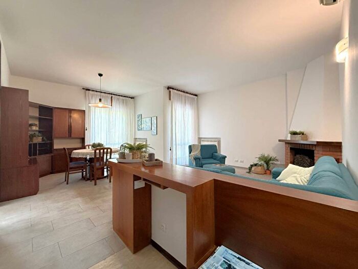 Appartamento con 5 locali in affitto in Via Francesco Baracca, Ronco, Forlì