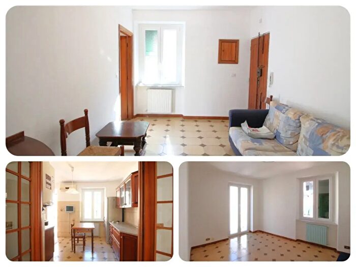 Appartamento con 6 locali in vendita in Via Garello, Genova
