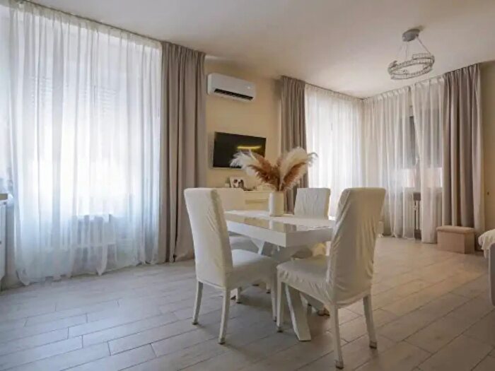 Appartamento trilocale in vendita in Via Urbano Rattazzi, Parma