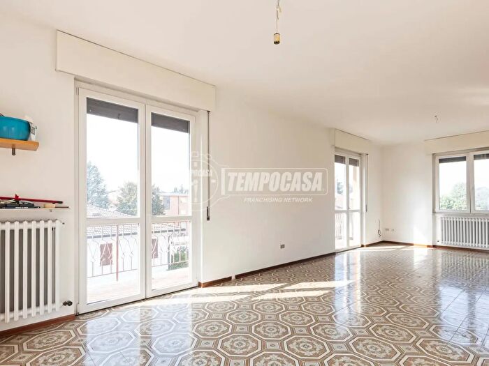 Appartamento quadrilocale in vendita in Via Antonio Pacinotti, Giussano