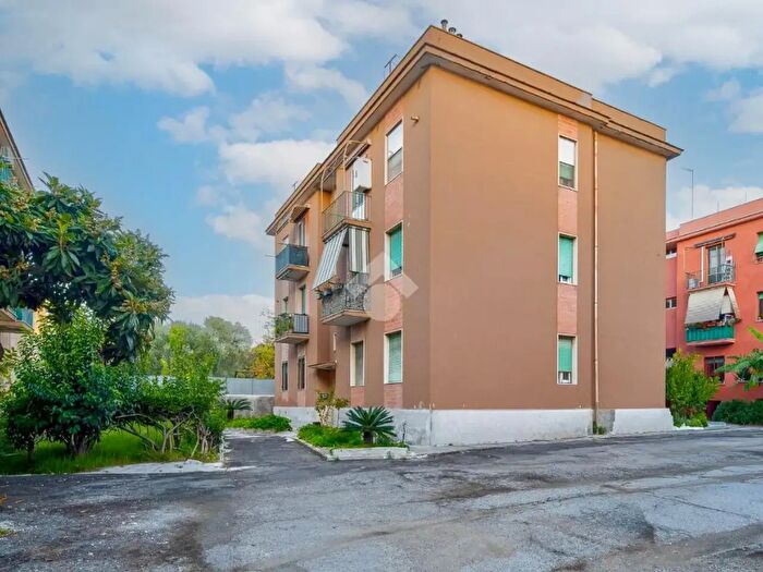 Appartamento trilocale in vendita in Via Adige, Civitavecchia