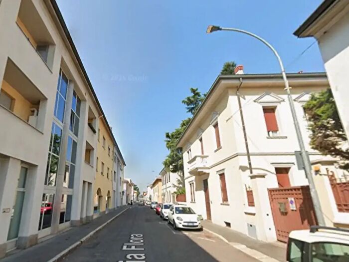 Appartamento bilocale in affitto in Via Flora, Legnano
