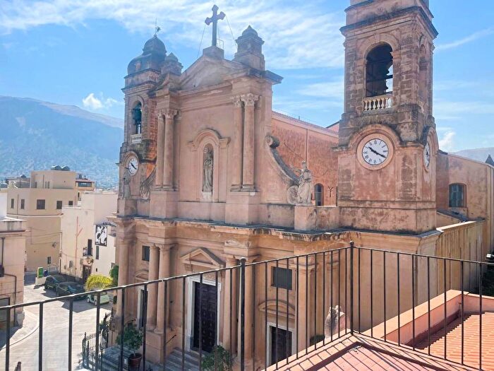 Appartamento con 6 locali in affitto in Piazza Duomo, Centro, Terrasini