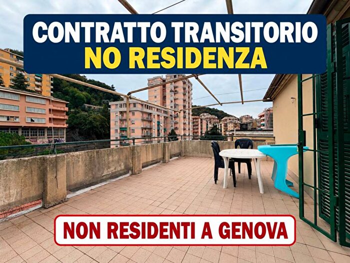 Appartamento trilocale in affitto in Via Piero Pinetti, Quezzi, Genova