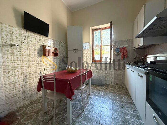 Appartamento quadrilocale in affitto in Via Venezia, Catanzaro