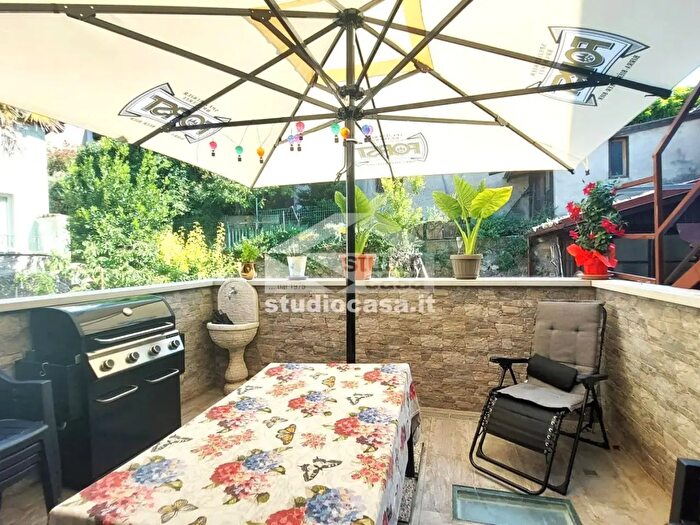 Casa con 10 locali in vendita in Via Nuova, Ala