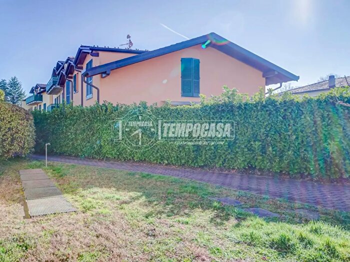 Appartamento bilocale in vendita in Via Pio Selvini F, Biandronno