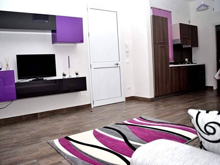 Appartamento trilocale in affitto in Via Lazzara, Centro Urbano, Marsala