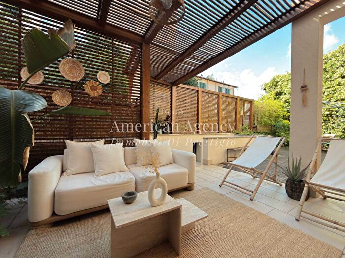 Appartamento con 5 locali in affitto in Via Filippo degli Ugoni, Gavinana, Firenze