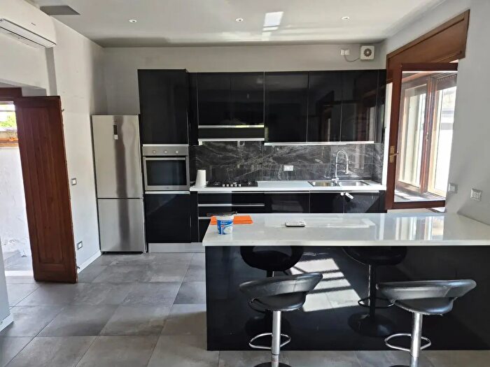 Casa con 5 locali in affitto in Monteforte DAlpone