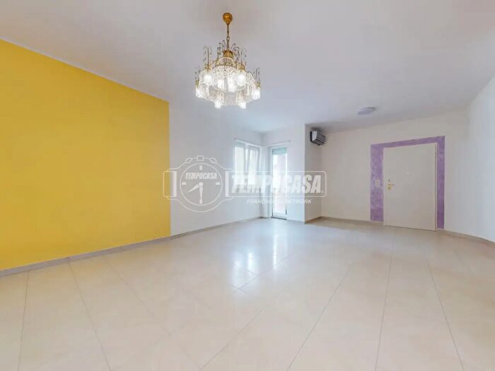 Appartamento quadrilocale in vendita in Strada Mola, Turi