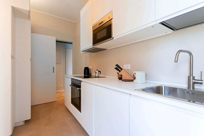 Appartamento monolocale in affitto in Via Vignola, Milano