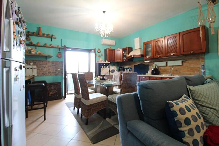 Appartamento quadrilocale in vendita in Via Traversa Privata Leonardo da Vinci, Villa San Giovanni