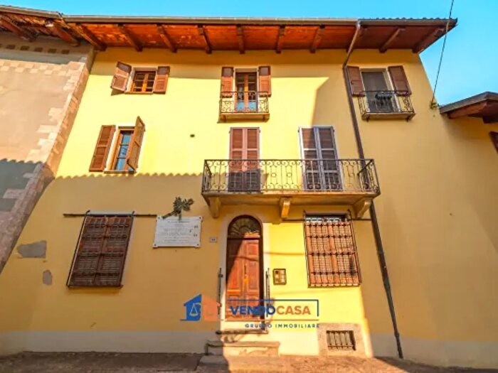 Appartamento trilocale in vendita in Via Costanzo Rinaudo, Busca