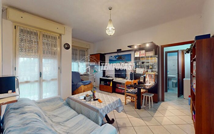 Appartamento bilocale in vendita in Via Ludovico Ariosto, Besana In Brianza