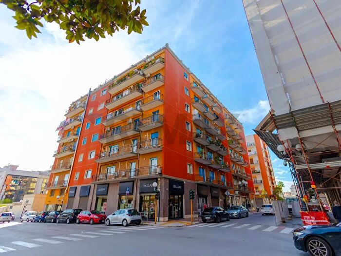 Appartamento trilocale in vendita in Via Aldo Moro, Bisceglie