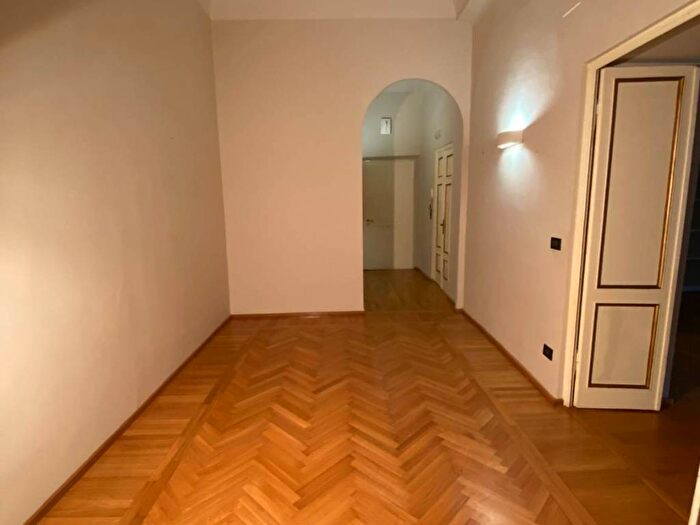 Appartamento con 6 locali in affitto in Via degli Asili, Piazza Napoleone San Michele, Lucca