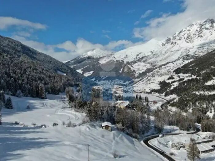 Casa con 5 locali in vendita in Via alla Corva, Valdidentro