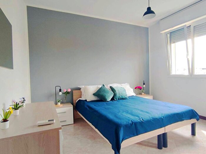 Appartamento trilocale in affitto in Via Ugo Ojetti, Gallaratese, Milano