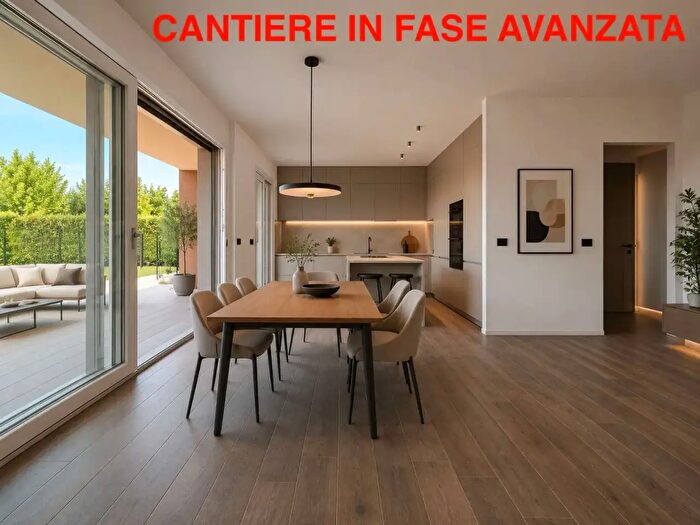 Appartamento trilocale in vendita in Via Clemente Larghi, Bregnano