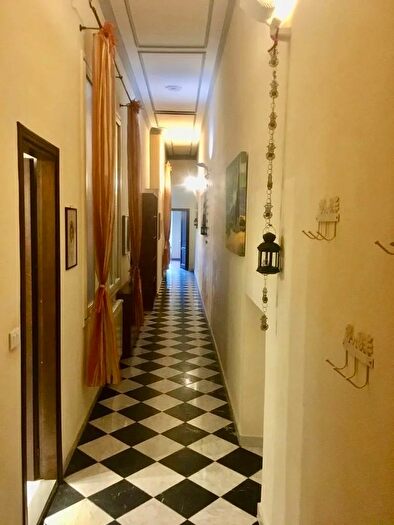 Appartamento con 5 locali in affitto in Firenze, Firenze