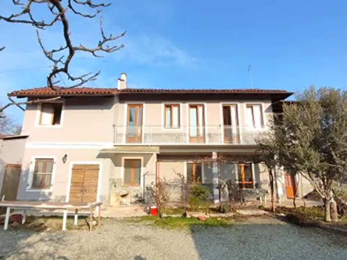 Casa con 6 locali in vendita in Via Savigliano, Saluzzo