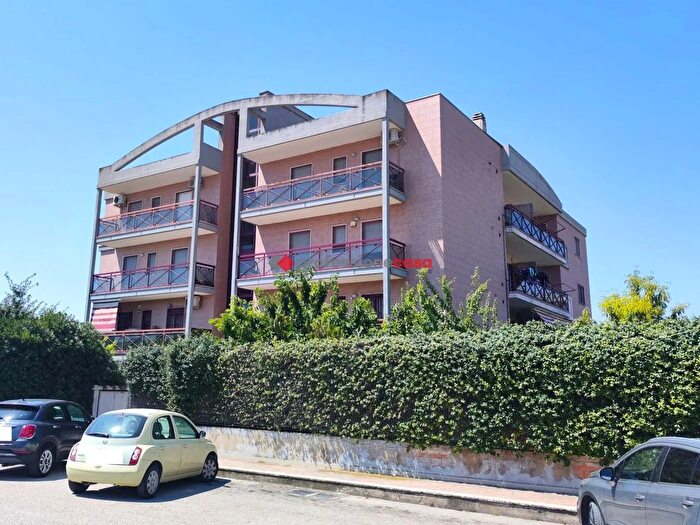 Appartamento quadrilocale in vendita in Via Miranda, Foggia