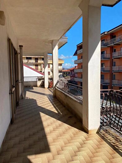 Appartamento con 7 locali in vendita in Via Alexander Fleming, Rotondi