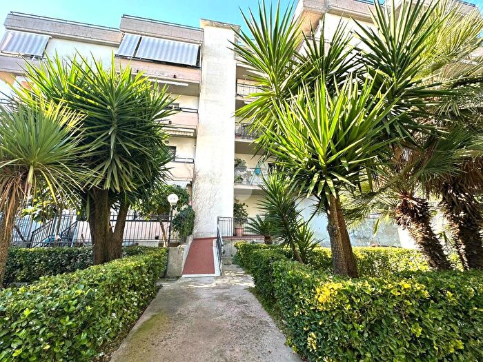 Appartamento trilocale in vendita in Traversa Massimo Troisi, Scafati