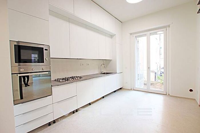 Appartamento trilocale in affitto in Via Ghislanzoni, Stazione, Bergamo