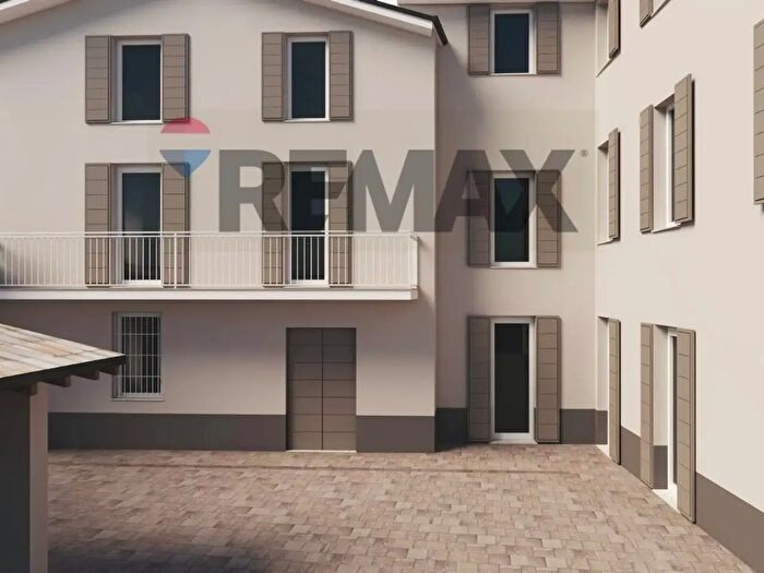 Appartamento quadrilocale in vendita in Volta Mantovana