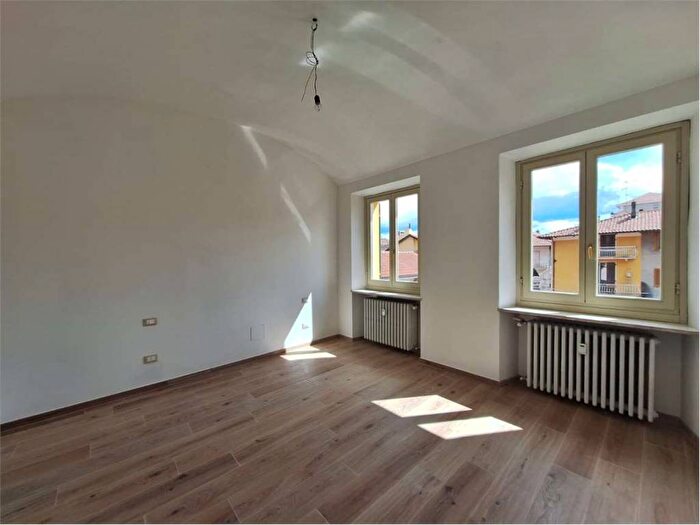 Appartamento con 5 locali in affitto in Via Vittorio Emanuele, Centro, Ciriè