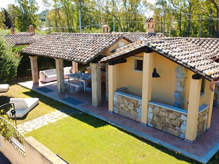Casa quadrilocale in vendita in Via Cala Sinzias Snc, Castiadas