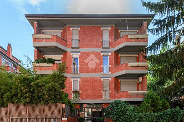 Appartamento trilocale in affitto in Via Filippo Bernardini, Roma