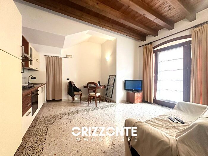 Appartamento bilocale in affitto in Corso Giuseppe Mazzini, Centro, Marostica