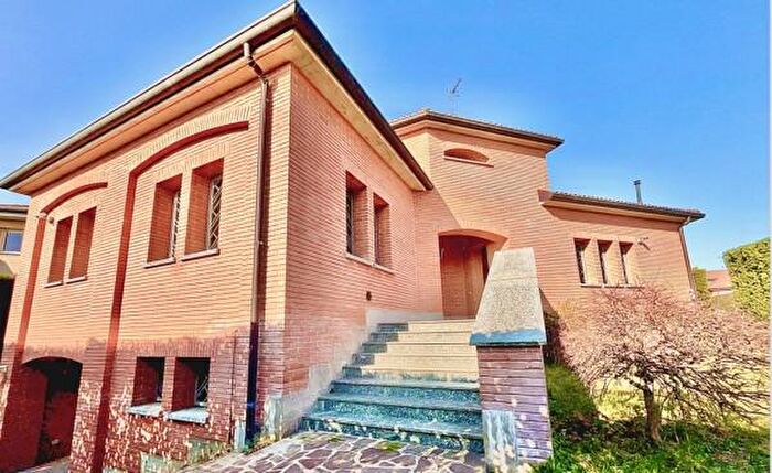 Casa con 6 locali in vendita in Via Giovanni da Verrazzano, Bernareggio