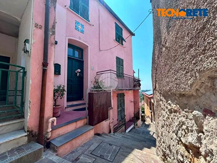 Appartamento con 5 locali in vendita in Via degli Aranci, La Spezia
