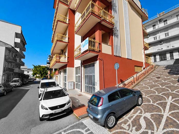 Casa con 6 locali in affitto in Via Armando Diaz, Centro, Santa Teresa di Riva