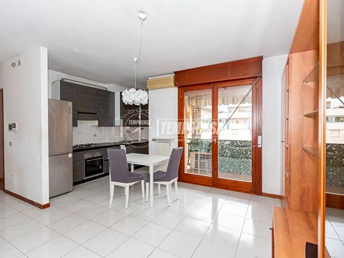 Appartamento trilocale in vendita in Via Gino Bozzini, Verona