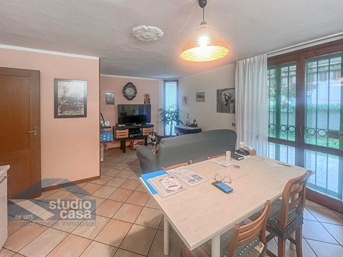 Casa con 5 locali in vendita in Via Alberone G, Montanaso Lombardo