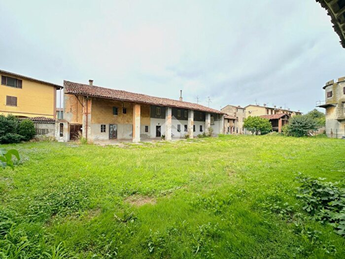 Casa con 5 locali in vendita in Via Magneto, Palazzo Pignano