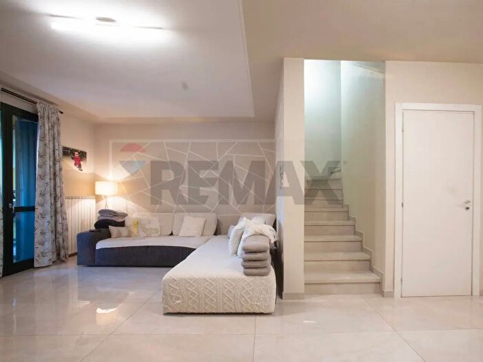 Casa quadrilocale in vendita in Esine