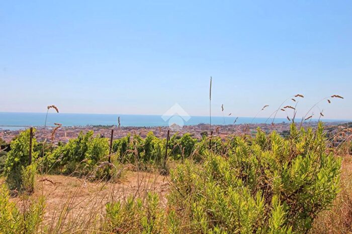 Casa con 5 locali in vendita in Via Colli Euganei, San Benedetto Del Tronto