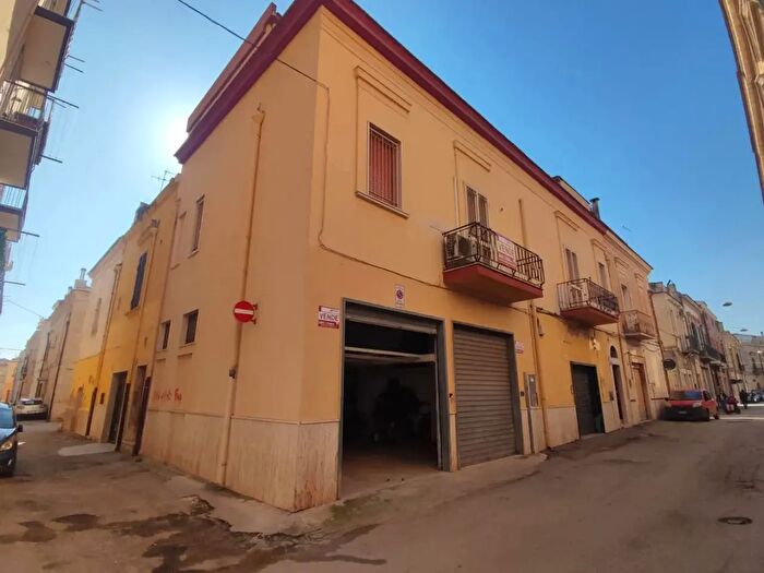 Casa con 6 locali in vendita in Via Tasso, San Severo