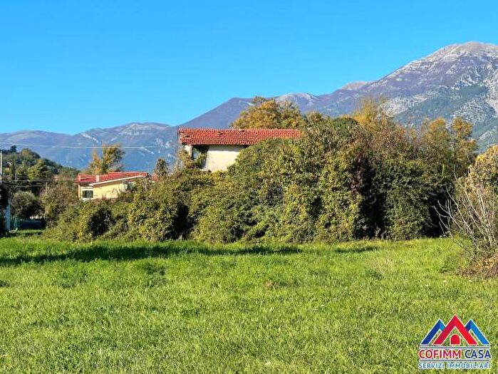 Casa quadrilocale in vendita in Via Pontrinio, Sora